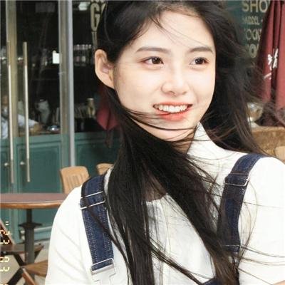 玛丽莲有深黑之眸